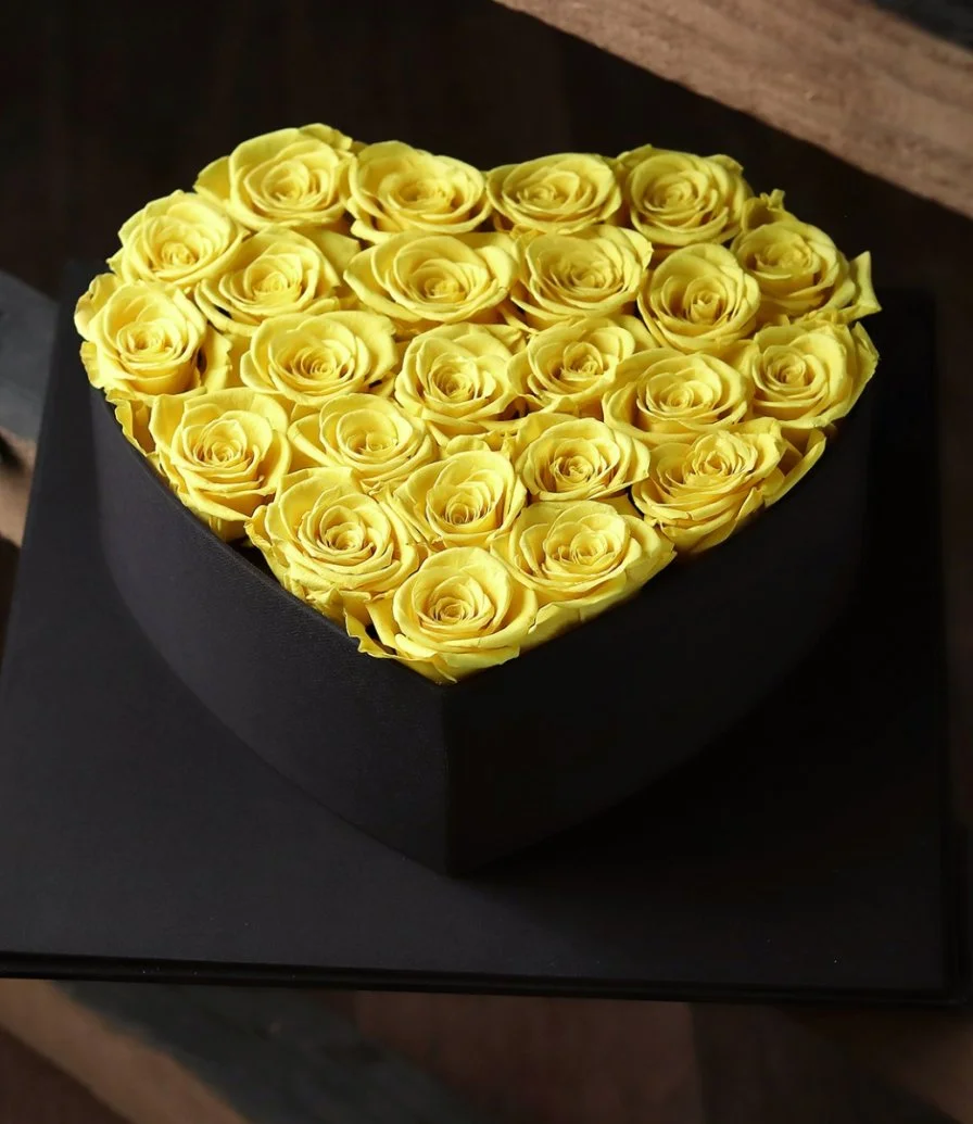 Heart-Shaped Rose Box from iluba