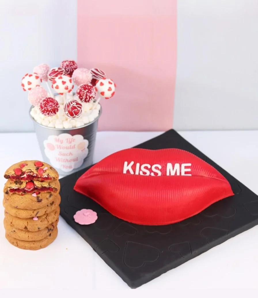 Kiss Me Cake Bundle by Sugarmoo 