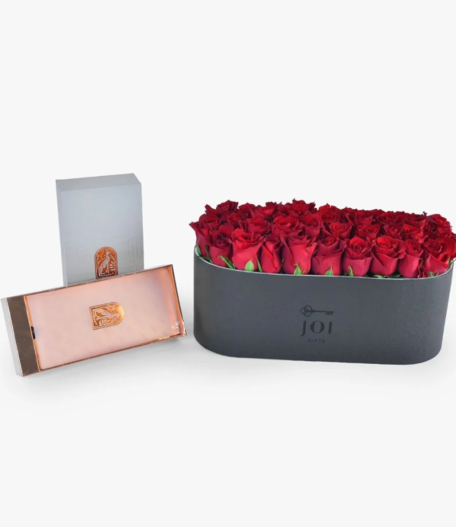 بوكس جلد من الورود الحمراء مع مكعبات الكراميل صغير من فهدة سويتس