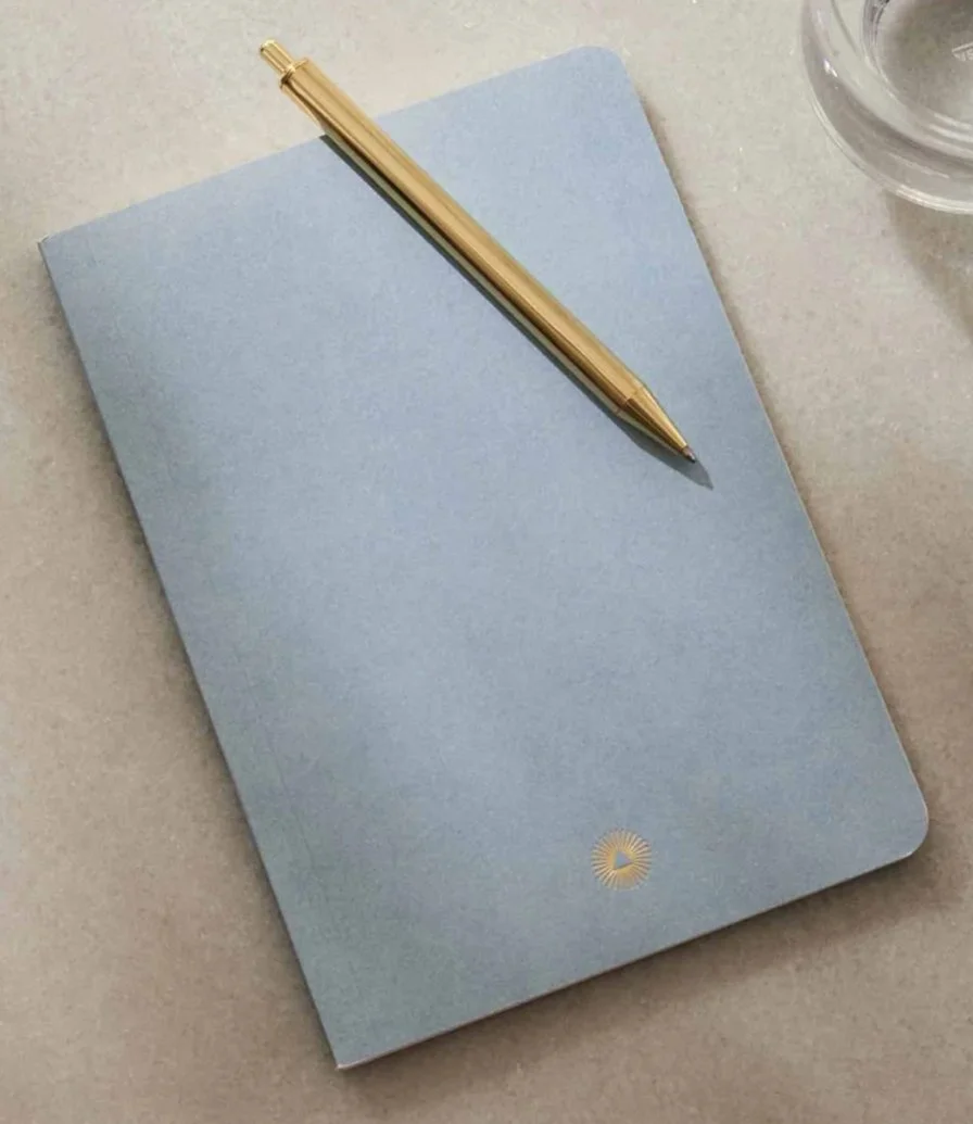 دفتر ملاحظات أساسي فاتح اللون الأزرق من إنتلجنت تشينج