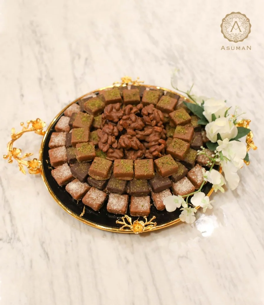 صينية شوكولاتة رخام دائرية مع مقابض زهور ذهبية من أسومان