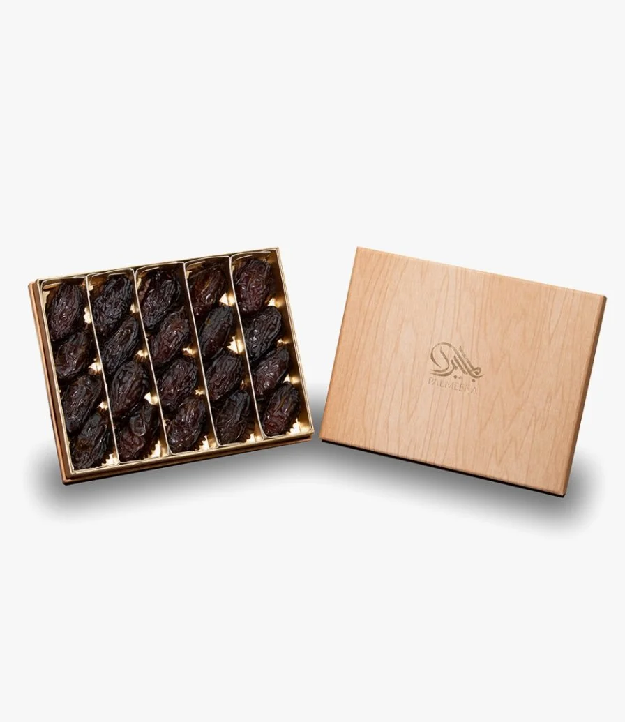 Medium Size Carton Box With Wood Grains Majdool Dates By Palmeera 