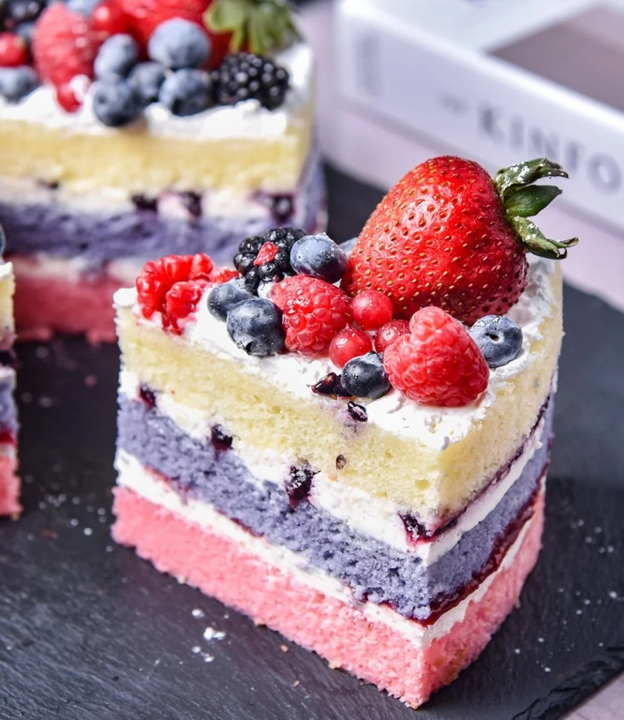 Mix Berry Cake Slice by La Mode