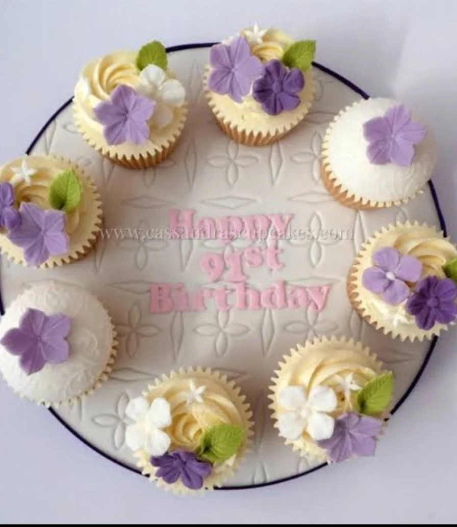 Purple & White Flowers Cupcakes