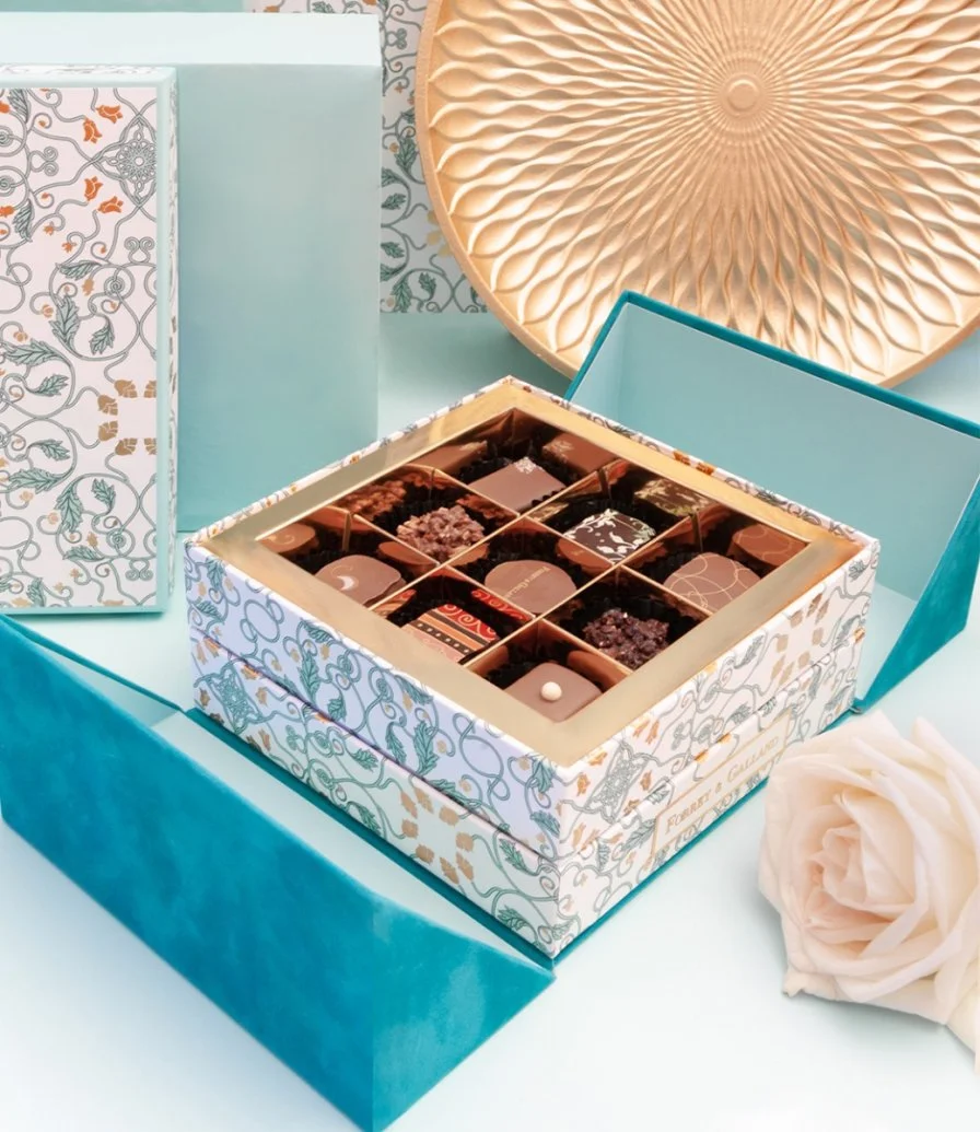 Ramadan Velvet V Box by Forrey & Galland