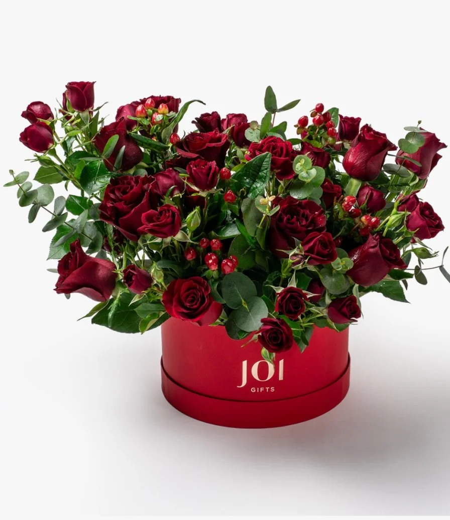 صندوق الزهور الرومانسية الحمراء الفاخر