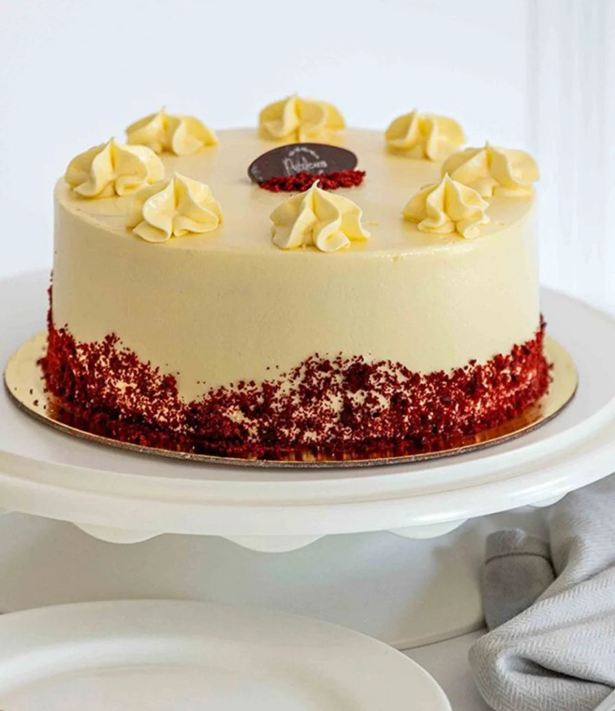 Red Velvet Cake by Pastel Cakes 