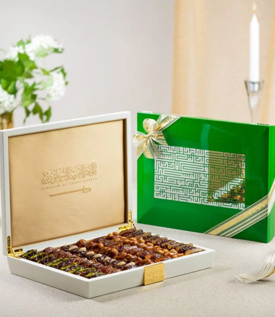 Saudi Anthem Wooden Chocolate Box 1220g