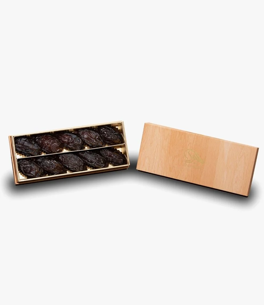 Small Size Carton Box With Wood Grains Majdool Dates By Palmeera 