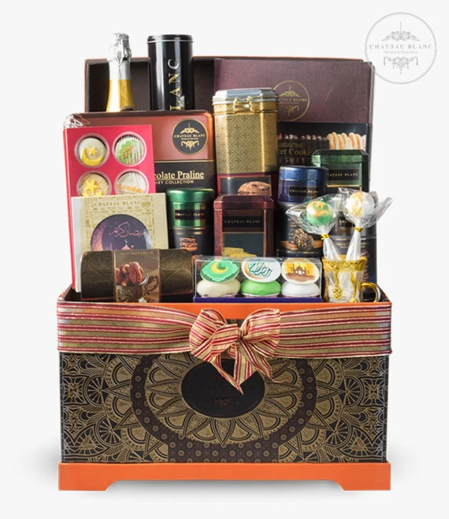Deluxe Hamper by Chateau Blanc