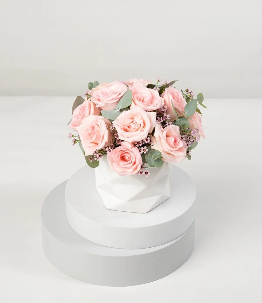 The Delicate Pink Rose Flower Arrangement