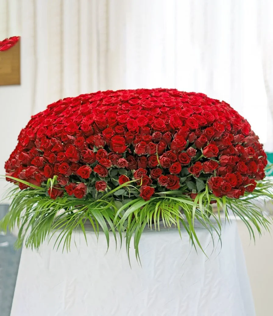 The Extraordinary One Thousand & One Roses Bouquet