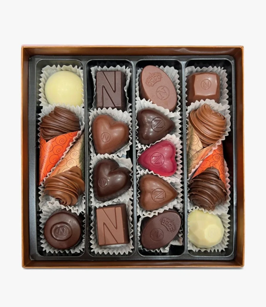 Valentine Medium Gift Box 17 Chocolates by Neuhaus