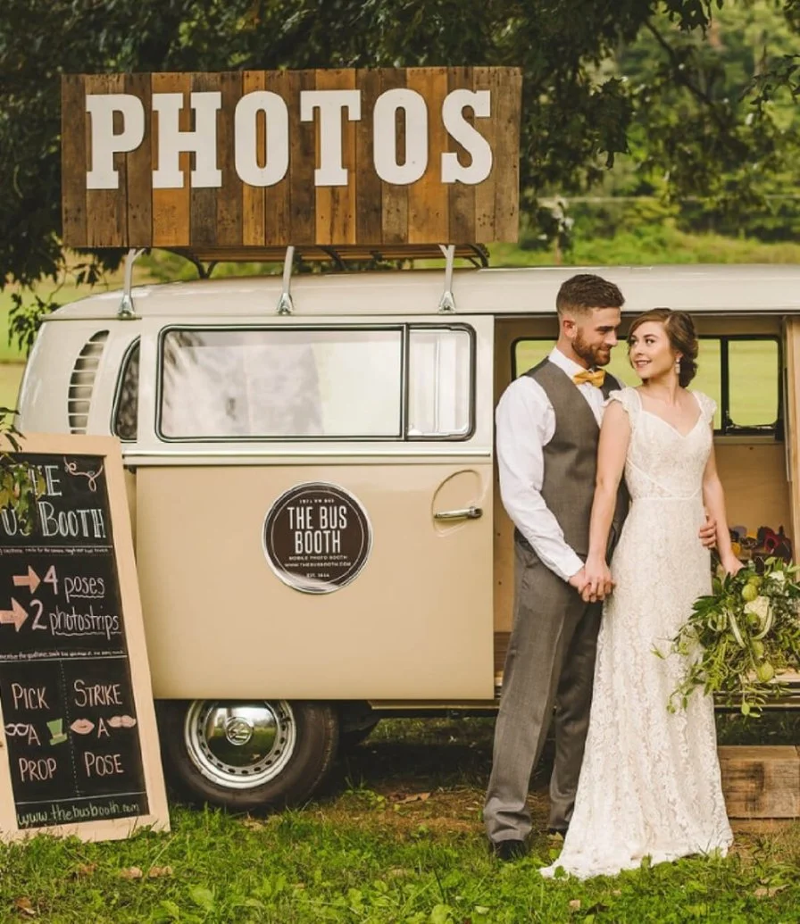 Van Mr & Mrs Photo booth