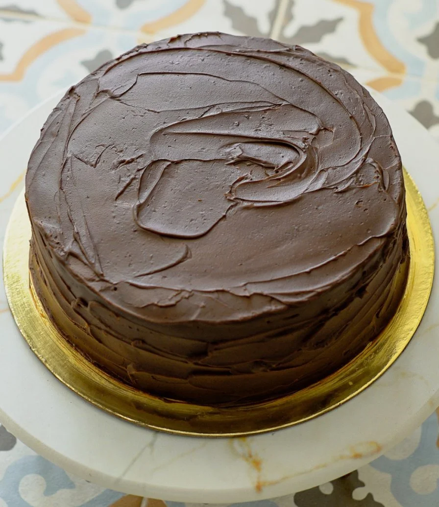 Vegan Chocolate Cake by Pastel Cakes