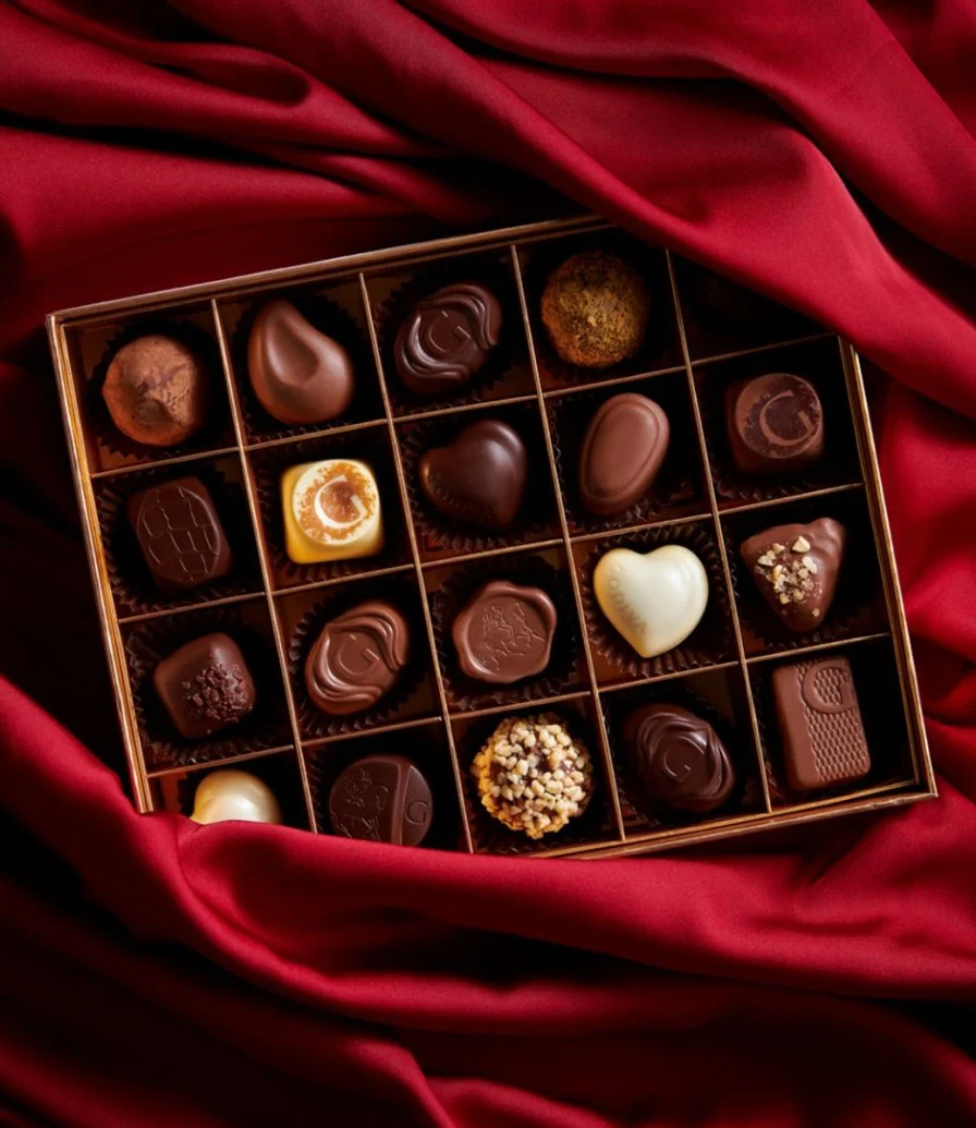 صندوق هدايا شوكولاتة مخملي أحمر 20 قطعة من جوديفا