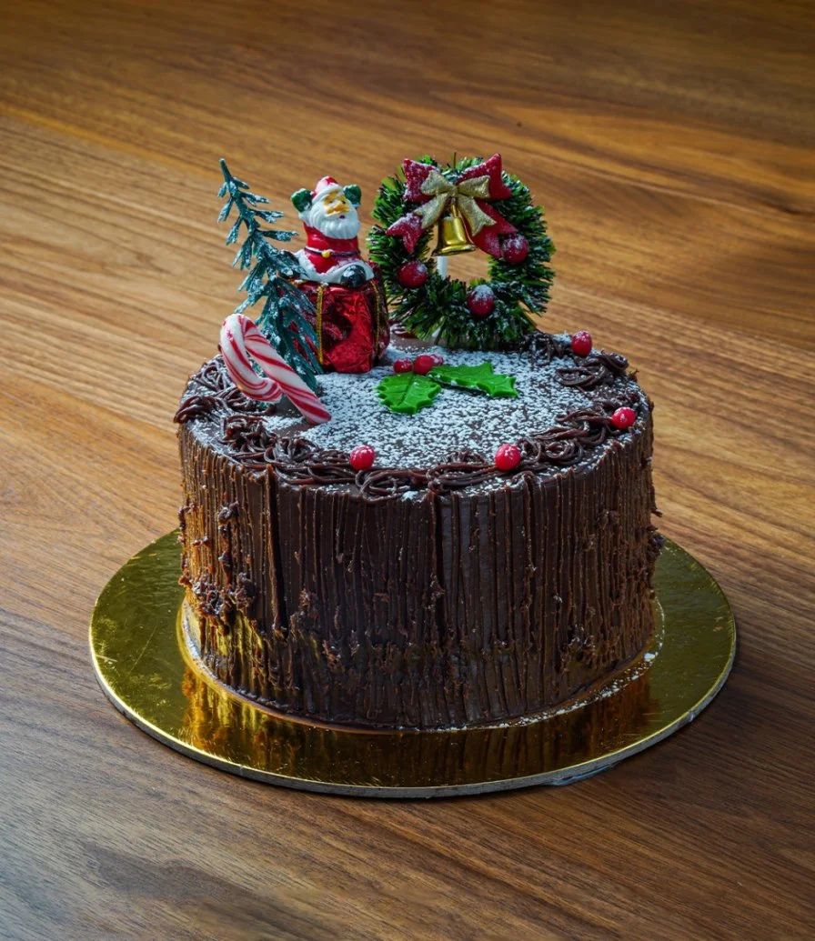 Xmas Themed Chocolate Fudge Cake By Bloomsbury's