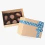 صندوق شوكولاتة الكريسماس بشريطة كحلية (6 قطع) من NJD 