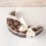 مجموعة شوكولاتة على شكل هلال من إن جاي دي 